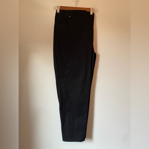 Susan Graver Weekend Sexy Dark Black Soft Stretch Straight Leg Pants Size 24W - Picture 3 of 6